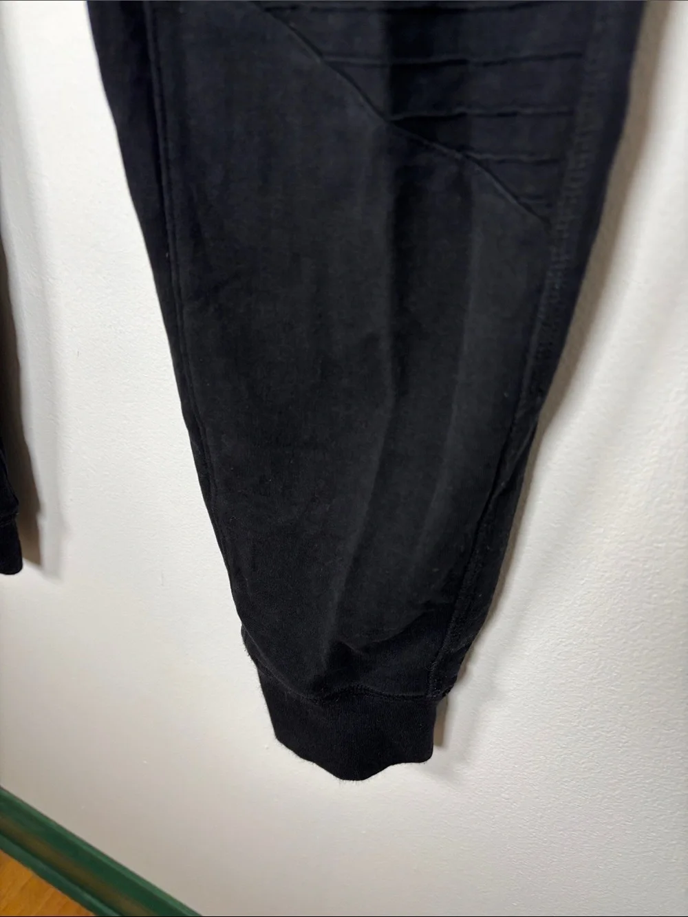 ALO Yoga Urban Moto Sweatpants Women's Medium Black Joggers